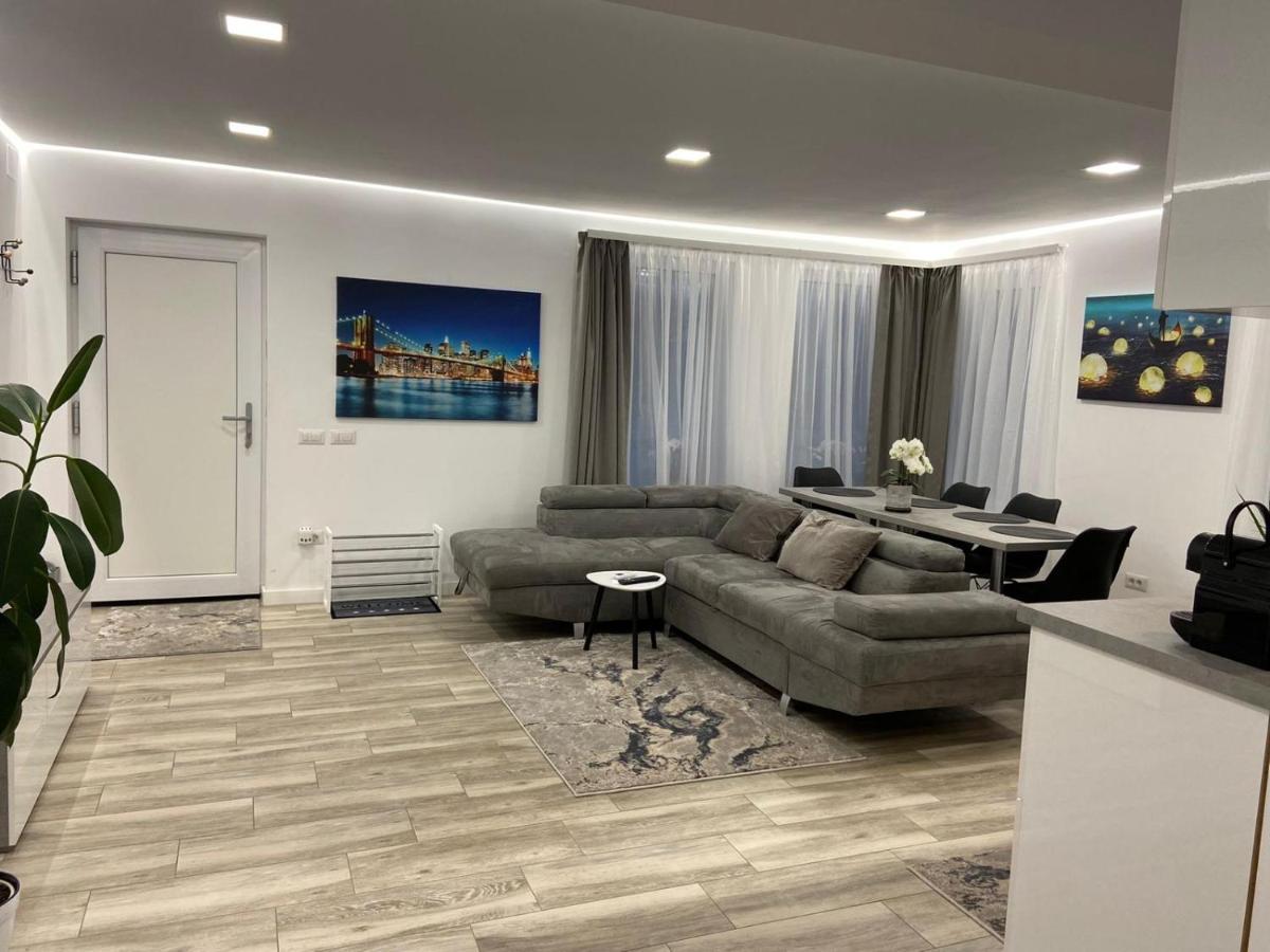 Ferienwohnung Lora Studio Suceava Exterior foto