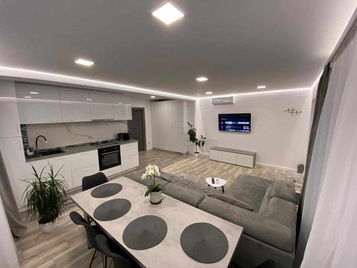 Ferienwohnung Lora Studio Suceava Exterior foto