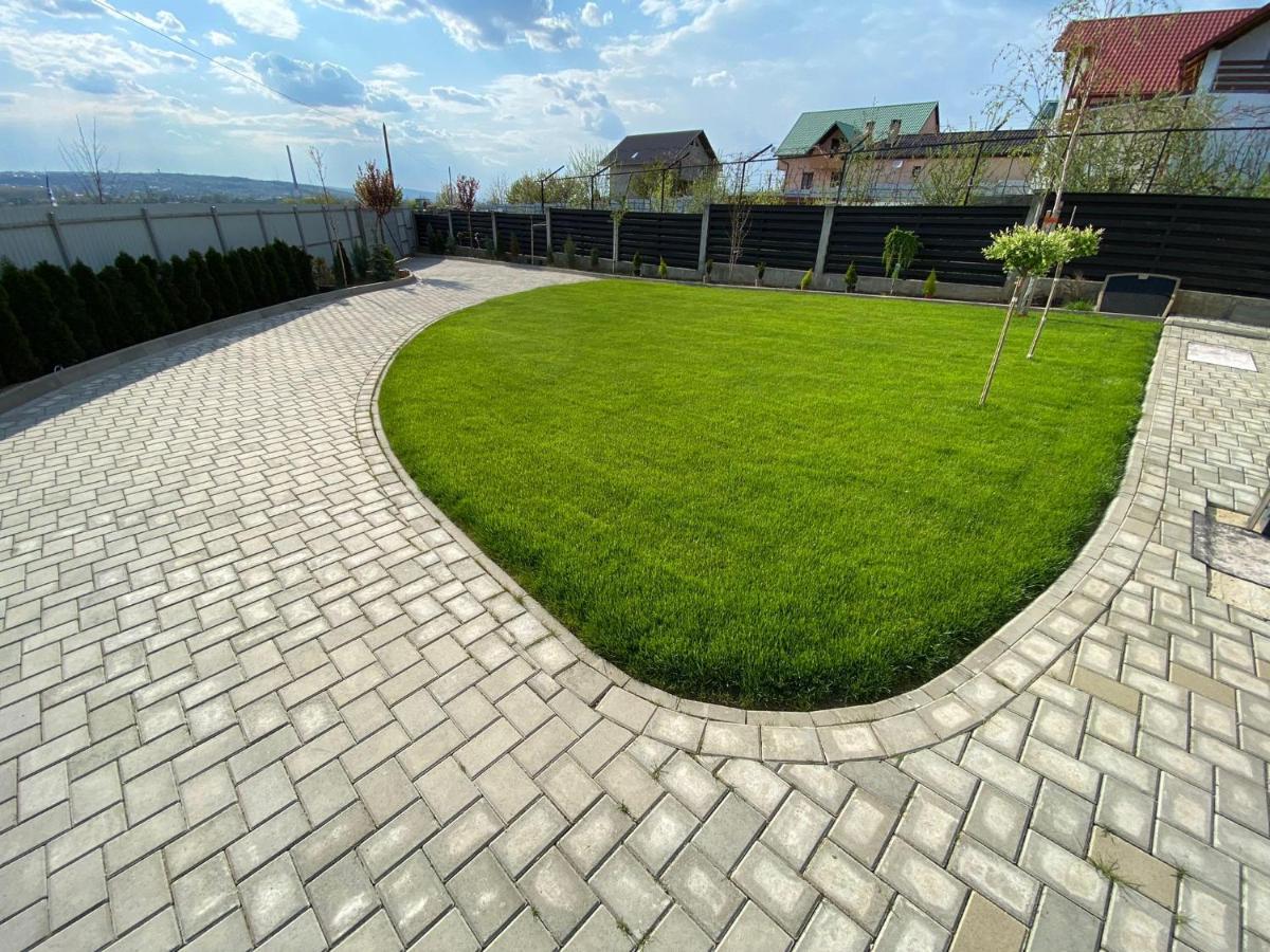 Ferienwohnung Lora Studio Suceava Exterior foto
